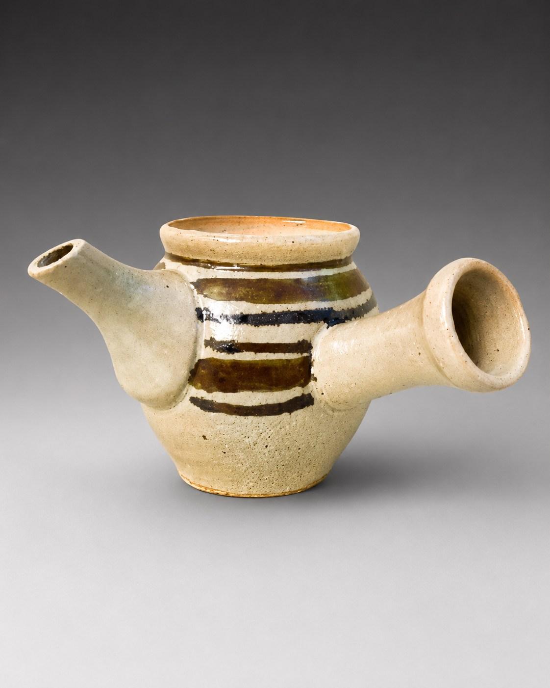 Hamada Shoji — Kyusu / Teapot. A Stoneware kyusu [side-handled teapot] with Brushed Line Pattern, Japanese stoneware, Showa period, 20th century.