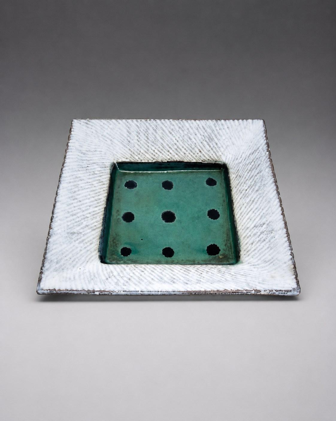 Shimaoka Tatsuzo — Dish, rope-impressed inlay. A Square Stoneware Dish with Inlaid Rope Pattern, Japanese stoneware, Showa period, 20th century.